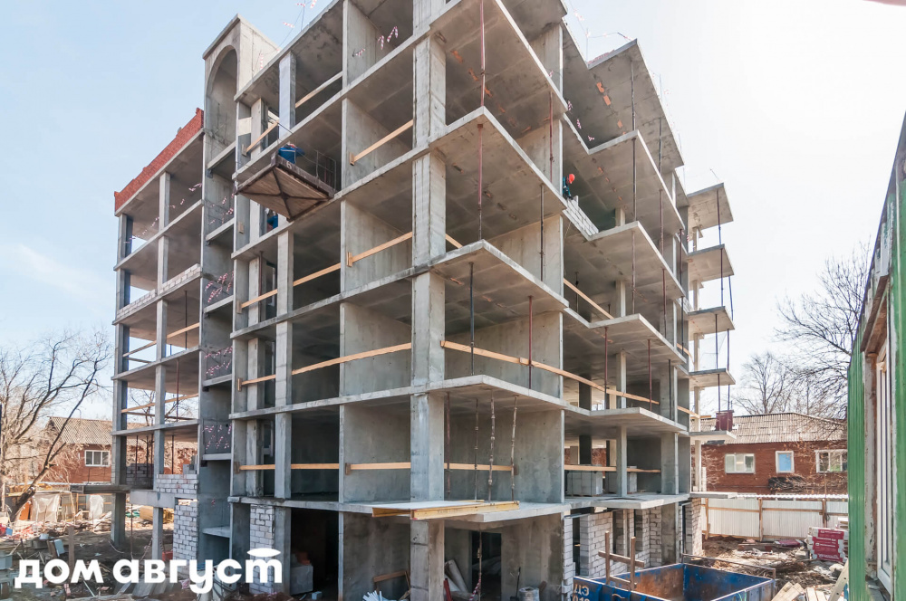 Жители микрорайона Октябрьского протестуют против строительства дома по соседству