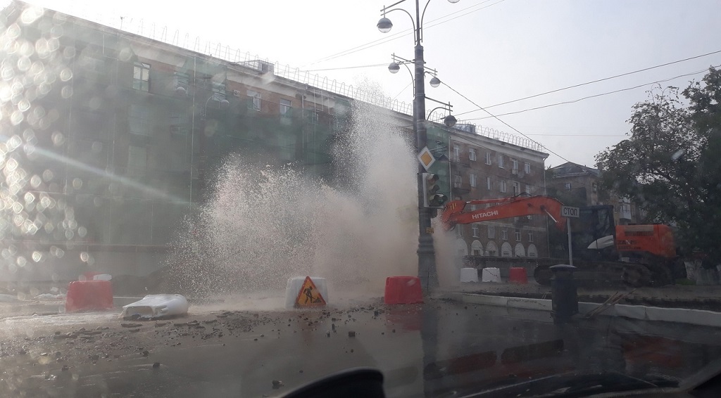 В Перми из-за коммунальной аварии изменили движение шести маршрутов автобусов