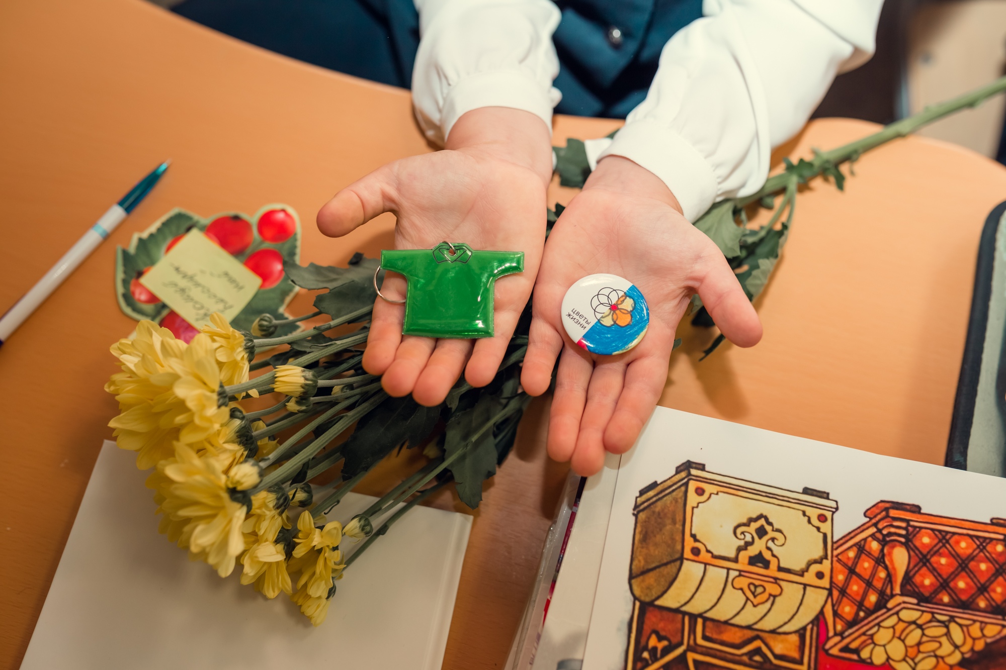 К благотворительной акции «Цветы жизни» подключились 17 тысяч школьников Прикамья