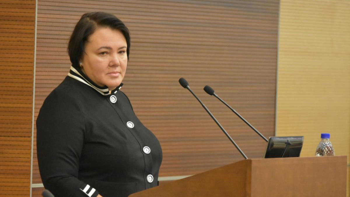 Екатерина Тхор в Законодательном собрании