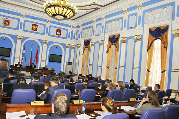 Апрельские манёвры