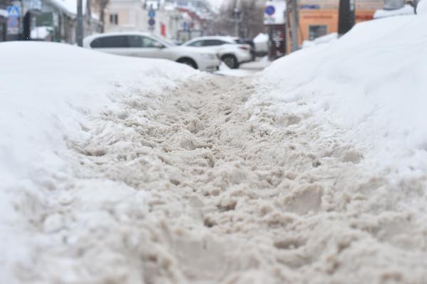 За неделю в Перми выявлено 2,3 тыс. нарушений, связанных с уборкой снега во дворах
