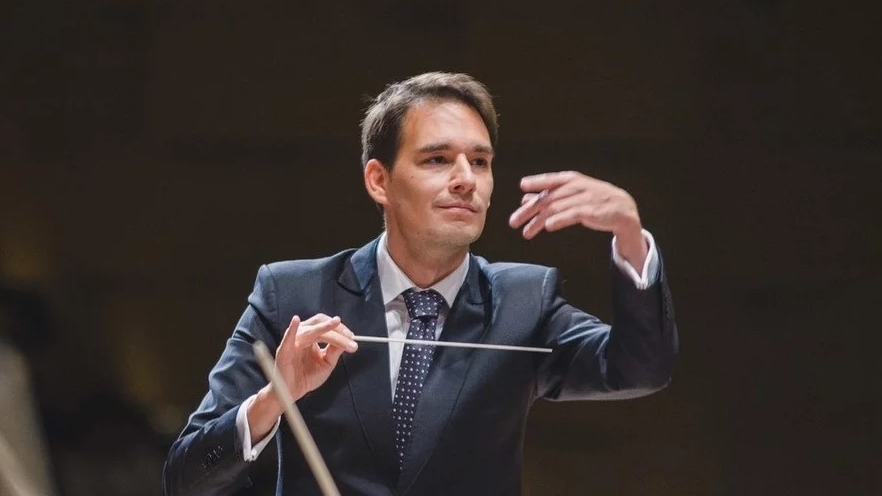 стравинский дирижер. 2) игорь федорович стравинский. дирижер мариус стравинский скандал. игорь фёдорович стравинский. игорь стравинский.