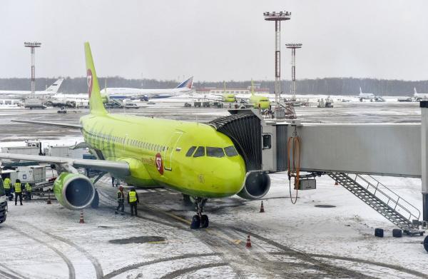 Запрет полётов в аэропорты юга и центра России продлён до 27 декабря 