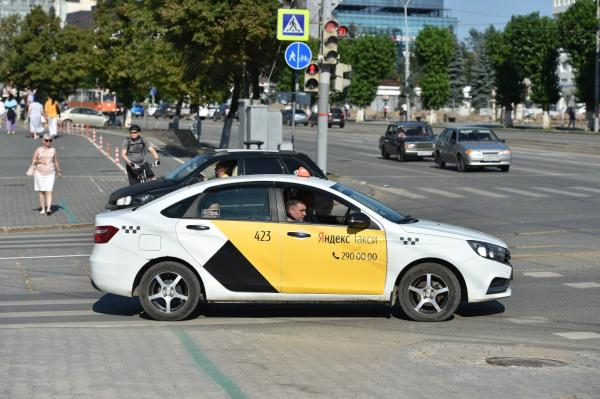 <div>В Перми в работе такси Uber и «Яндекс.Такси» произошёл сбой</div>