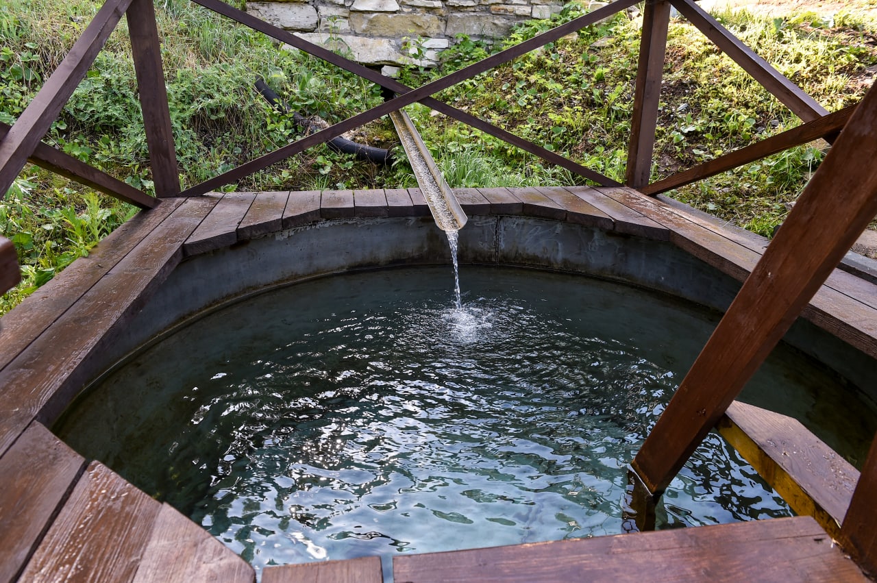 Пермяков попросили не пить воду из родников в период снеготаяния