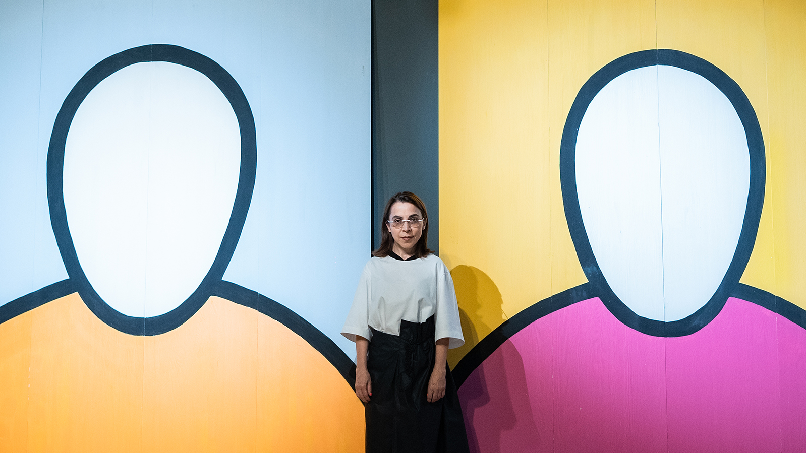 Его глаза на звёзды не похожи...