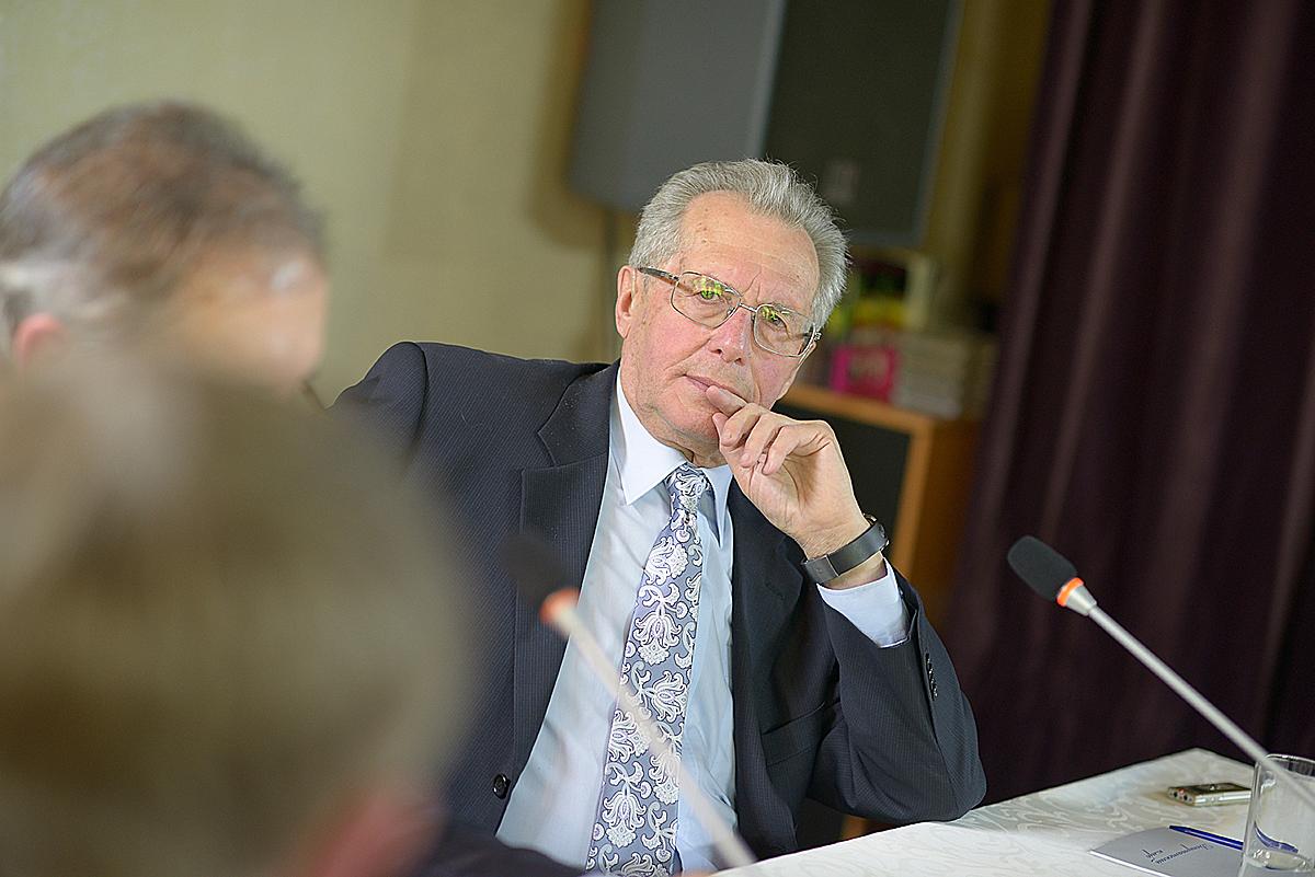 «Депутат не хобби, а профессия»