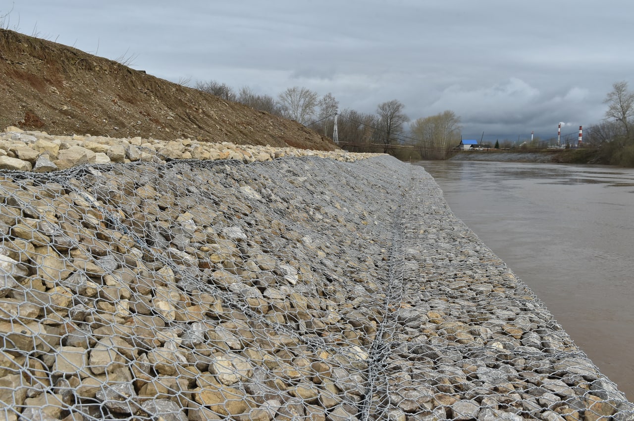 На реконструкцию водозащитной дамбы под Кунгуром правительство РФ направит 7,7 млн руб.