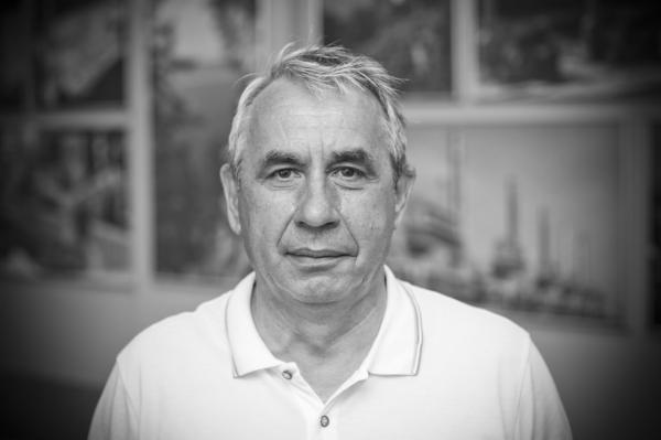 Скончался бывший гендиректор НПО «Искра» Владимир Шатров