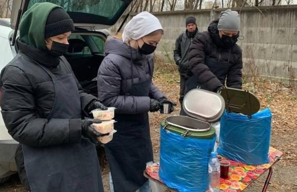 В Перми ищут волонтёров для участия в раздаче горячих обедов для бездомных