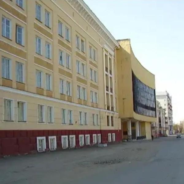 Театр «У Моста» может переехать в бывшее здание клуба ВКИУ уже в ближайшее время