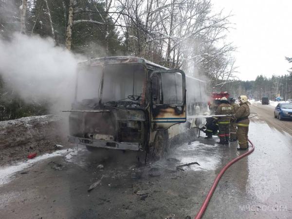 В Соликамске сгорел пассажирский автобус