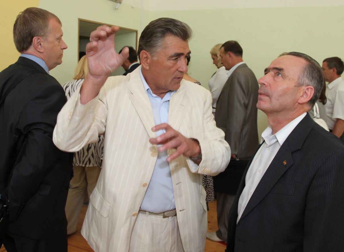 Не снесли главы