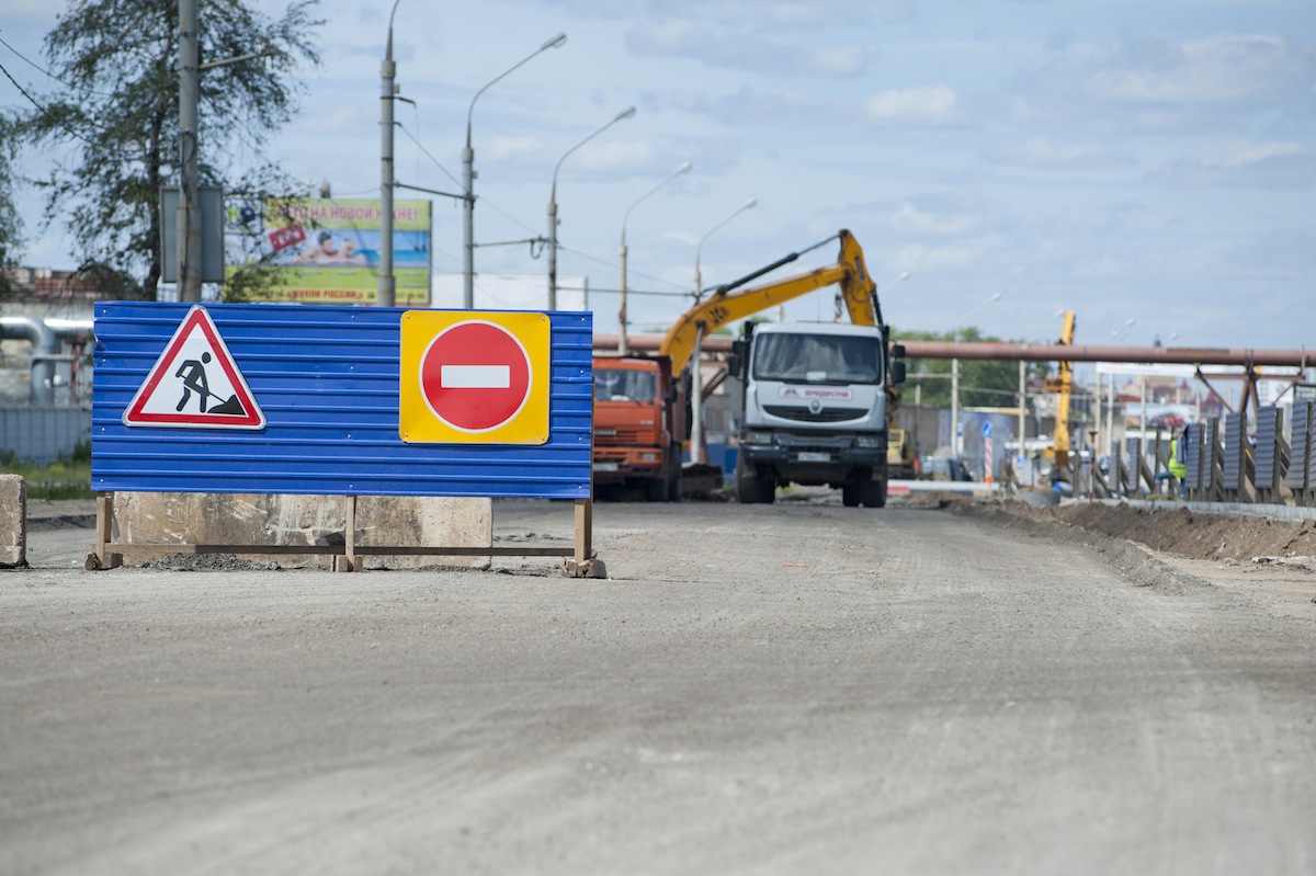 Заказчик и подрядчик реконструкции улице Героев Хасана выплатят штраф в размере 1 млн руб.