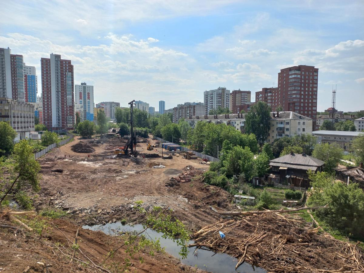 Строительство улицы Крисанова