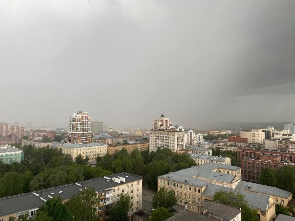 В Пермском крае 4 июня ожидается гроза и сильный ветер