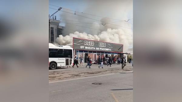 В Перми у Центрального рынка утром 28 июня сгорело кафе 