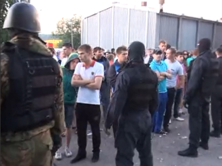 Пермские наркополицейские проверили вечеринку на базе отдыха в Раздолье (видео)