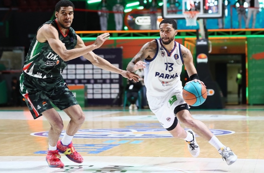 «Парма» обыграла на выезде УНИКС