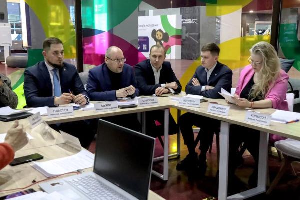 В Перми эксперты обсудили ход президентской избирательной кампании