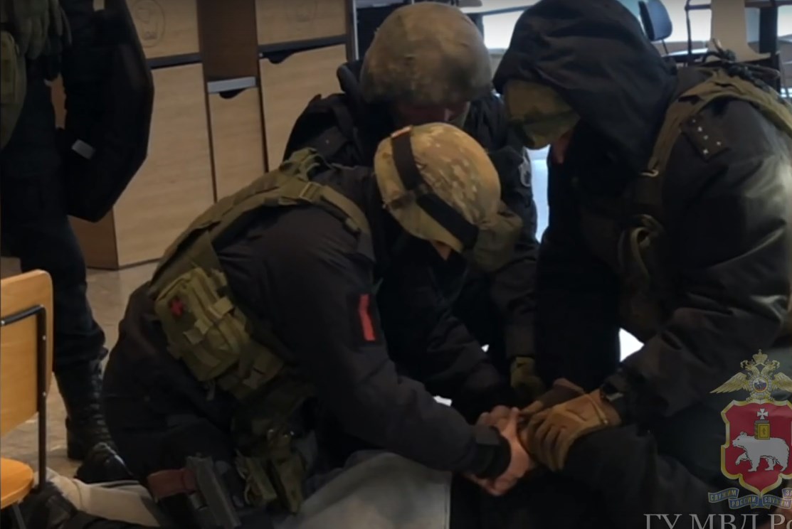 В Перми полиция задержала подозреваемых в разбое лжеправоохранителей