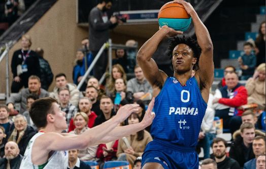 «Парма» в тяжелейшем матче обыграла лидера чемпионата