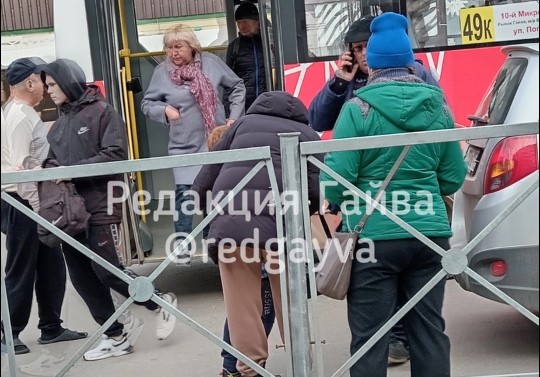 Из автобуса в Перми выпал мальчик и угодил под колёса автомобиля