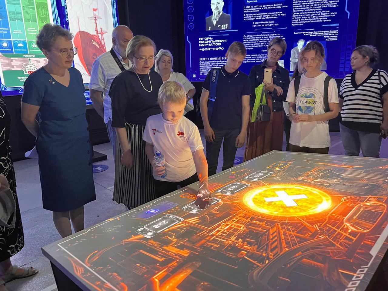 В Перми открылась мультимедийная выставка достижений отечественной науки «Россия — миру»