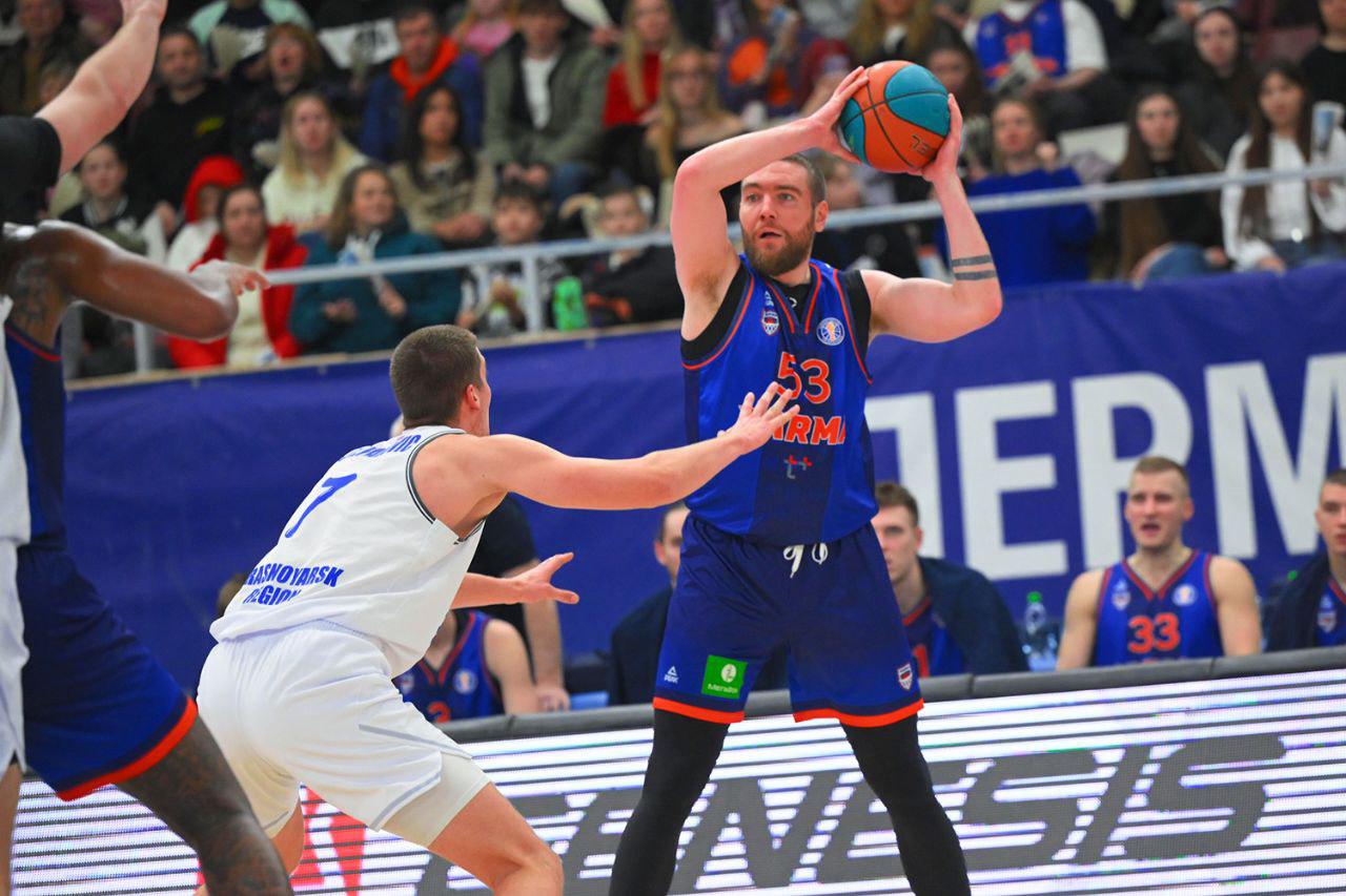 Пермская «Парма» уступила на своей площадке красноярскому «Енисею»