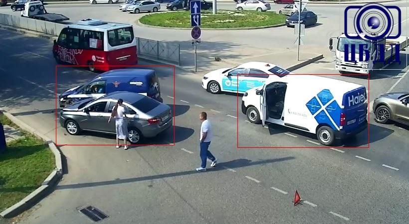 В Перми автобусы на 11 маршрутах отстают от расписания из-за аварии в Мотовилихе