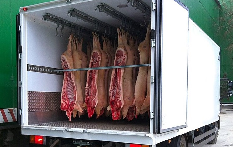 Из Прикамья отправили первую поставку свинины в Монголию