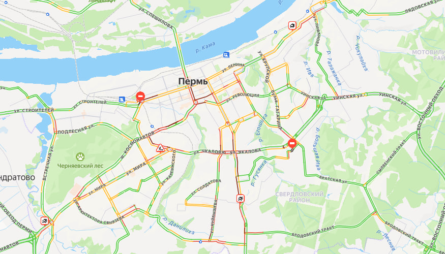 Пермь сковали пробки в девять баллов