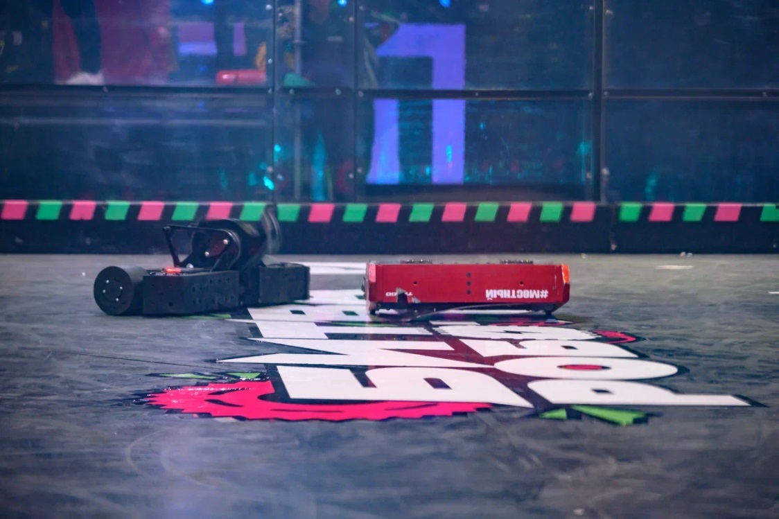 В первом отборочном этапе «Битвы роботов» в Перми встретились 28 команд