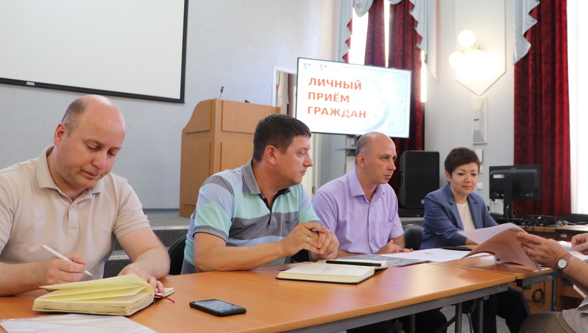 Руководители пермских филиалов «Т Плюс» и «ЭнергосбыТ Плюс» провели личный приём граждан
