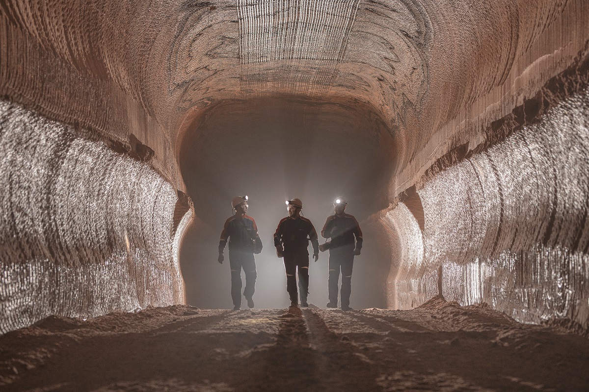 Почётными грамотами и знаками отмечено более 500 сотрудников «Уралкалия»