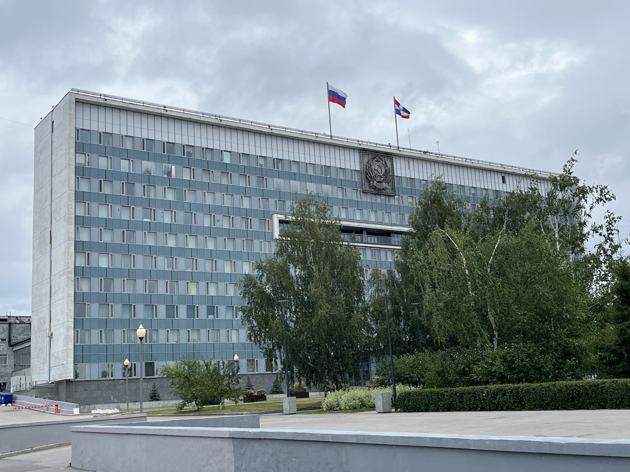 В Пермском крае отметили наградами онколога и депутата заксобрания