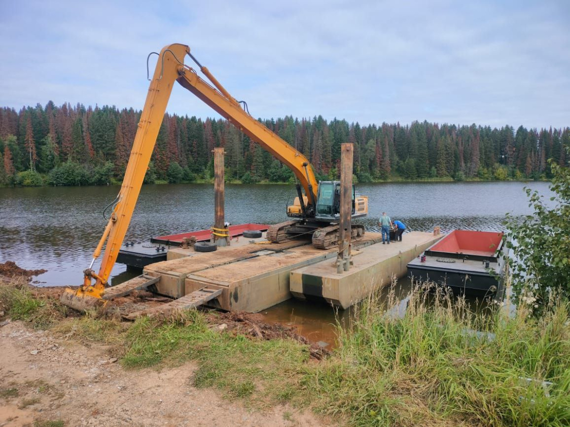 В Пермском округе расчистили русло реки Сарабаиха и пруд