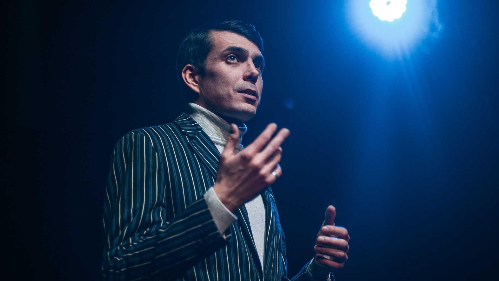 «Поэзия — это как космос, бесконечная вселенная»