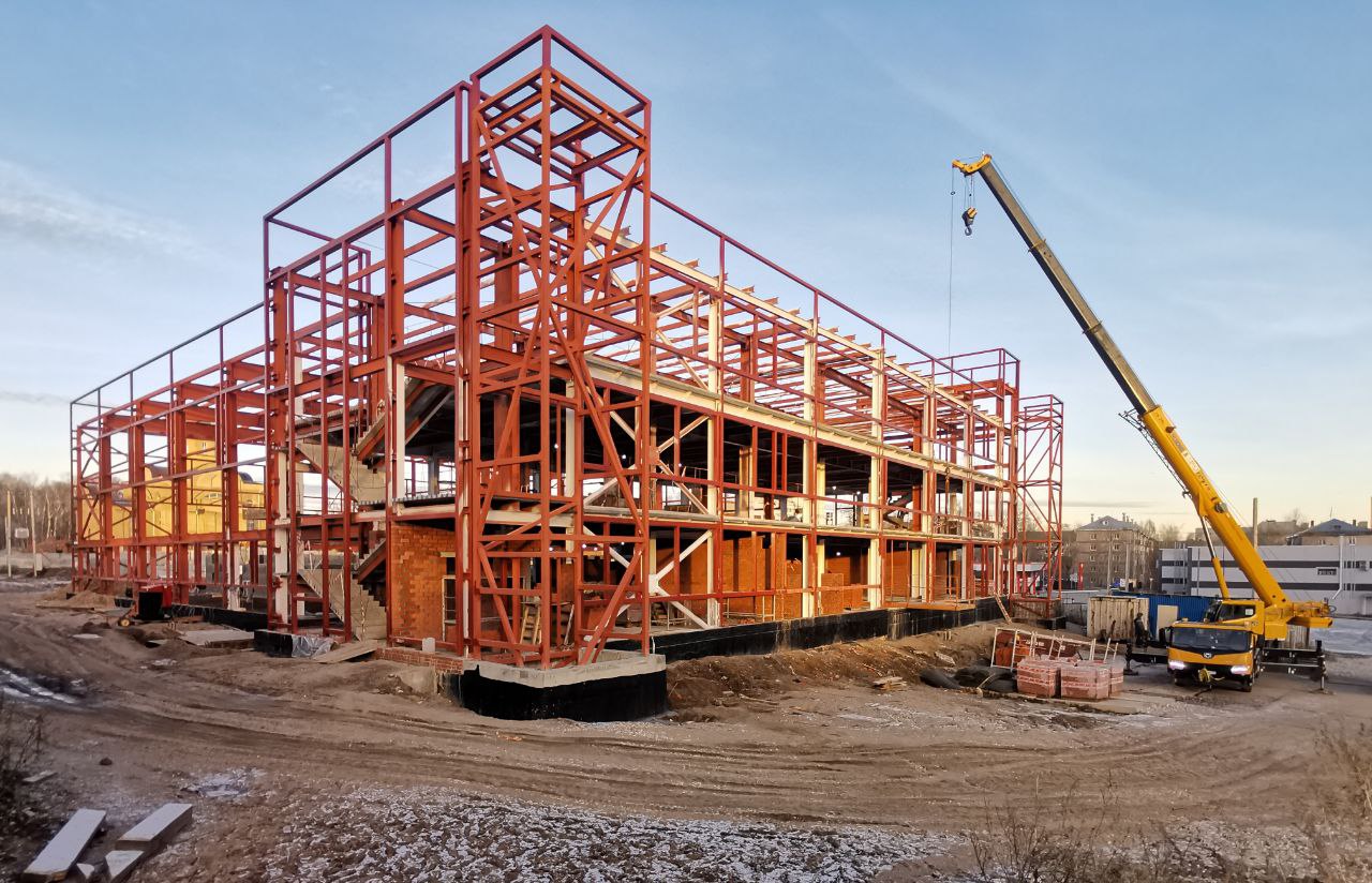 В Перми возвели каркас бассейна на Гайве