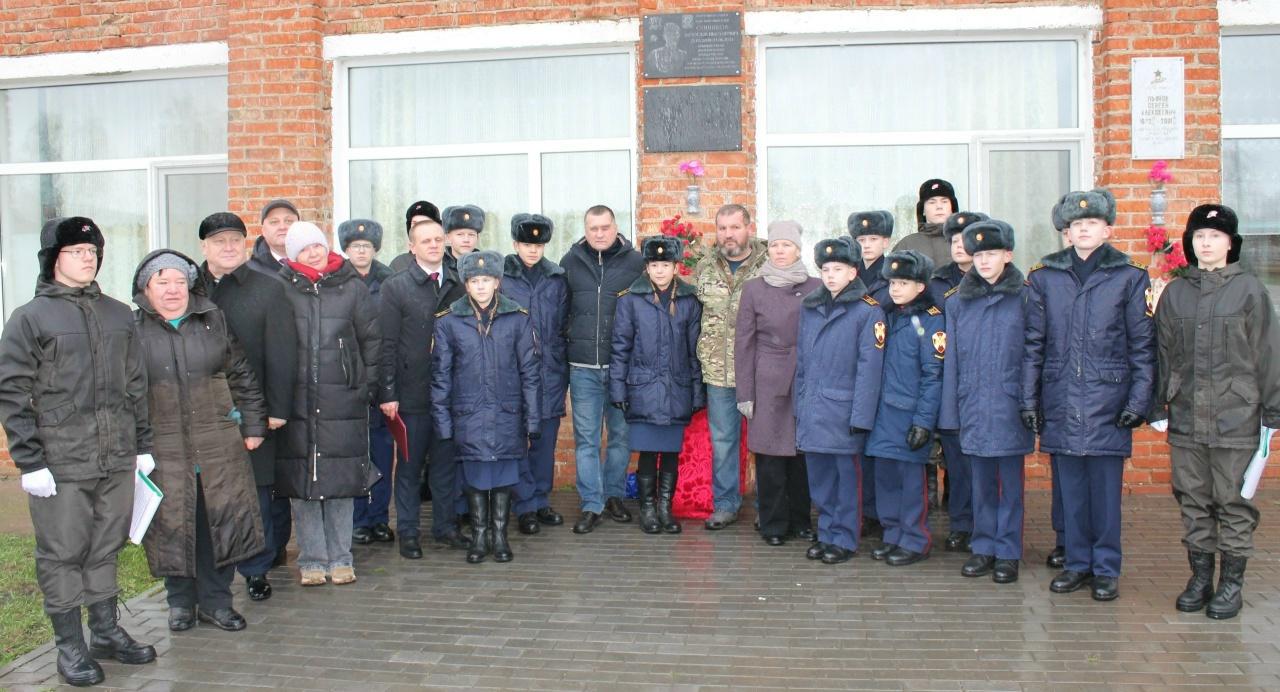 В Пермском крае установили памятную доску в честь участника СВО Вячеслава Санникова