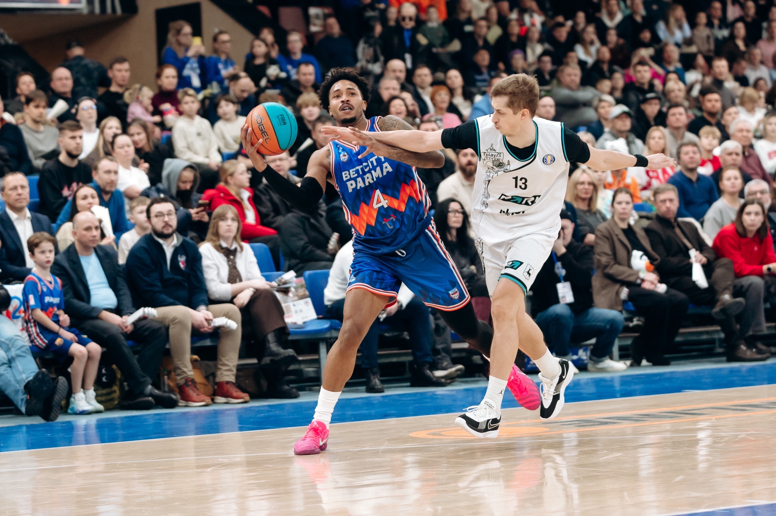 Пермские баскетболисты одержали победу над командой «Пари Нижний Новгород»