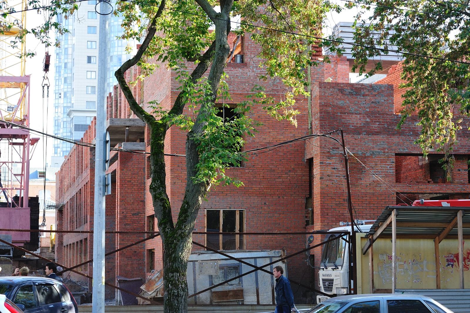 Новый корпус Дягилевской гимназии пообещали открыть в октябре 2015 года