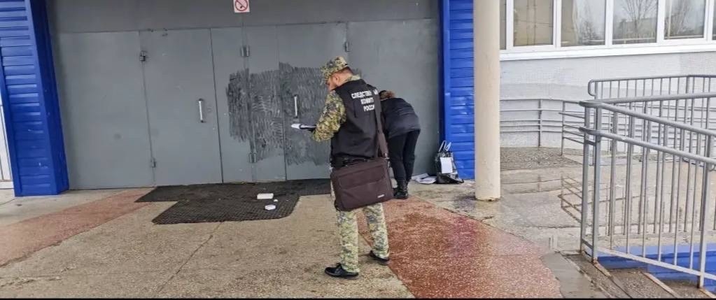 Следком возбудил уголовное дело из-за нападения школьника на учителя в Прикамье