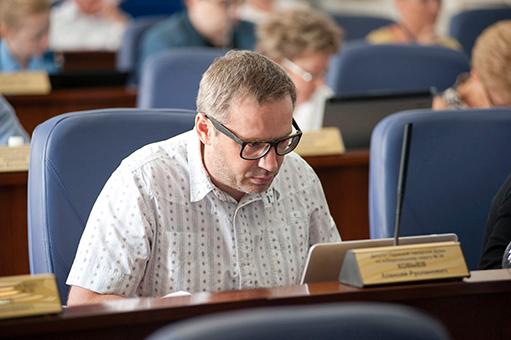 Алексей Ковыев остался без «золотого парашюта» в 4 млн руб. 