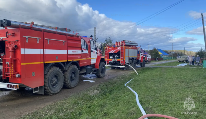 На пожаре в прикамской деревне погибли люди